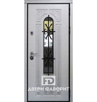 Дверь в коттедж со стеклом и ковкой (3 петли)