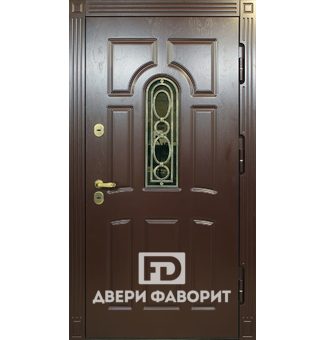 Стальная дверь с кованой решеткой и стеклопакетом, отделка МДФ