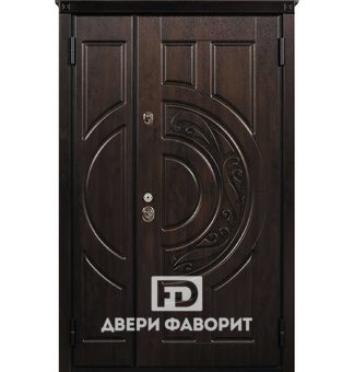 Тамбурная входная дверь на две квартиры