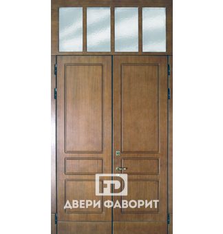 Входная дверь с верхней вставкой на две квартиры