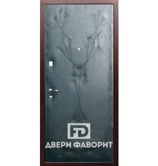 Недорогая входная дверь с темной винилискожей