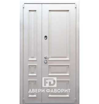Недорогая двустворчатая дверь с белыми МДФ панелями