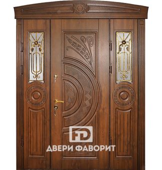 Дверь в загородный дом со стеклом и ковкой