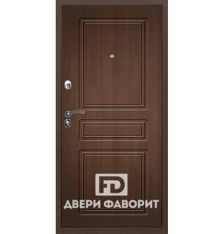 Уличная входная дверь с отделкой винорит и ламинат