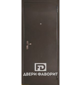 Дверь недорогая с отделкой цинкогрунт